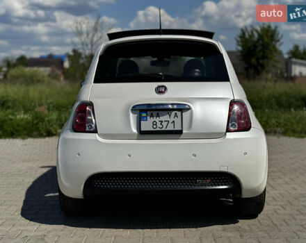 Белый Фиат 500e, объемом двигателя 0 л и пробегом 58 тыс. км за 8400 $, фото 22 на Automoto.ua