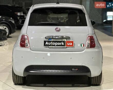 Белый Фиат 500e, объемом двигателя 0 л и пробегом 80 тыс. км за 9440 $, фото 7 на Automoto.ua