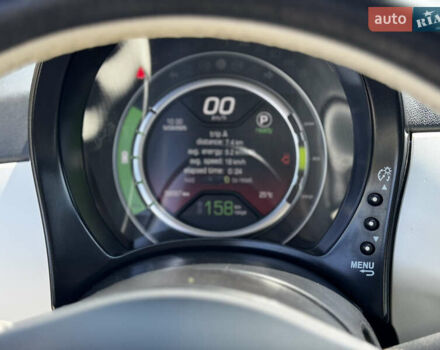 Белый Фиат 500e, объемом двигателя 0 л и пробегом 58 тыс. км за 8400 $, фото 43 на Automoto.ua