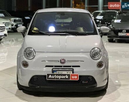 Белый Фиат 500e, объемом двигателя 0 л и пробегом 80 тыс. км за 9440 $, фото 1 на Automoto.ua
