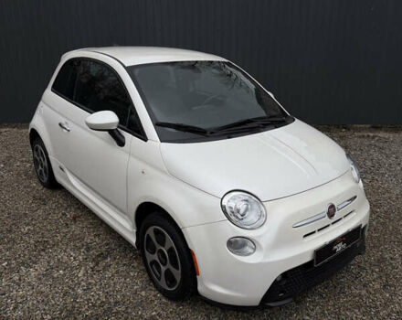 Белый Фиат 500e, объемом двигателя 0 л и пробегом 56 тыс. км за 8700 $, фото 3 на Automoto.ua