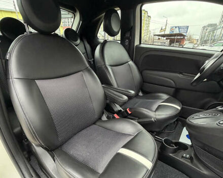 Белый Фиат 500e, объемом двигателя 0 л и пробегом 56 тыс. км за 8700 $, фото 16 на Automoto.ua