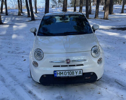 Белый Фиат 500e, объемом двигателя 0 л и пробегом 48 тыс. км за 9990 $, фото 20 на Automoto.ua
