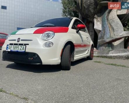 Белый Фиат 500e, объемом двигателя 0 л и пробегом 28 тыс. км за 11000 $, фото 24 на Automoto.ua