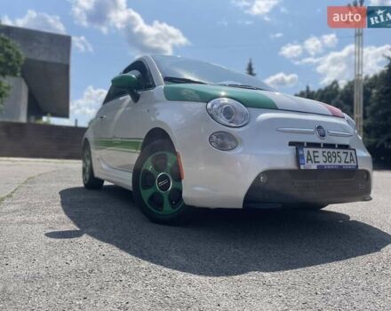 Белый Фиат 500e, объемом двигателя 0 л и пробегом 28 тыс. км за 11000 $, фото 17 на Automoto.ua