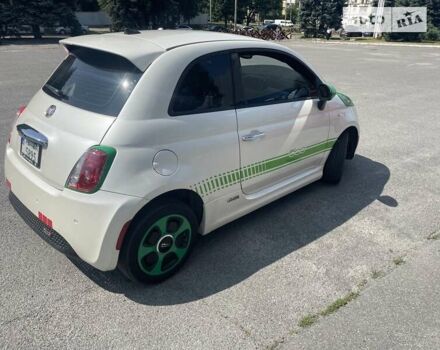 Белый Фиат 500e, объемом двигателя 0 л и пробегом 28 тыс. км за 11000 $, фото 7 на Automoto.ua
