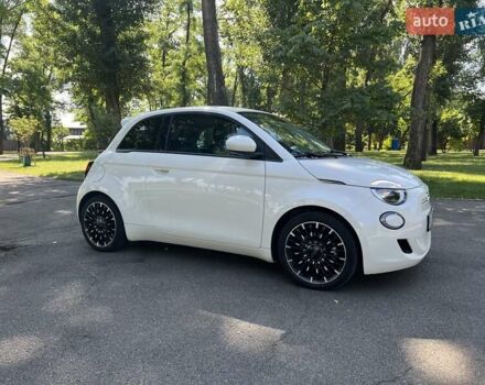 Білий Фіат 500e, об'ємом двигуна 0 л та пробігом 33 тис. км за 16700 $, фото 5 на Automoto.ua