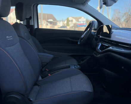 Белый Фиат 500e, объемом двигателя 0 л и пробегом 25 тыс. км за 14200 $, фото 21 на Automoto.ua