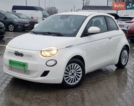 Белый Фиат 500e, объемом двигателя 0 л и пробегом 25 тыс. км за 14200 $, фото 5 на Automoto.ua