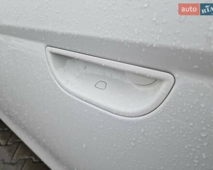 Белый Фиат 500e, объемом двигателя 0 л и пробегом 25 тыс. км за 14200 $, фото 25 на Automoto.ua