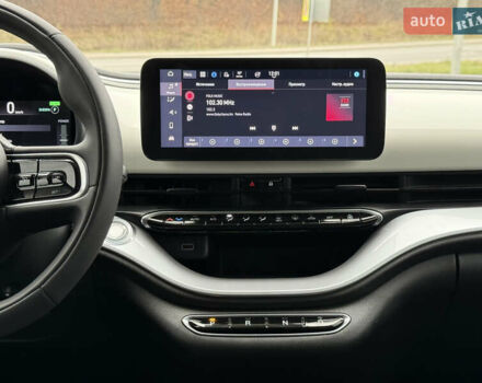 Белый Фиат 500e, объемом двигателя 0 л и пробегом 21 тыс. км за 13999 $, фото 29 на Automoto.ua