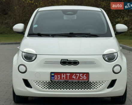Белый Фиат 500e, объемом двигателя 0 л и пробегом 21 тыс. км за 13999 $, фото 6 на Automoto.ua
