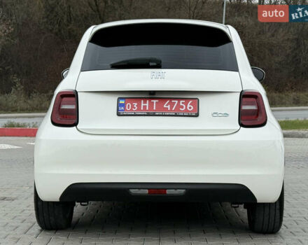 Белый Фиат 500e, объемом двигателя 0 л и пробегом 21 тыс. км за 13999 $, фото 7 на Automoto.ua