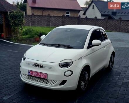 Белый Фиат 500e, объемом двигателя 0 л и пробегом 28 тыс. км за 13999 $, фото 26 на Automoto.ua