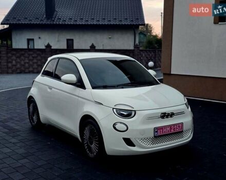 Белый Фиат 500e, объемом двигателя 0 л и пробегом 28 тыс. км за 13999 $, фото 6 на Automoto.ua