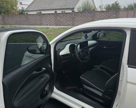 Белый Фиат 500e, объемом двигателя 0 л и пробегом 28 тыс. км за 13999 $, фото 29 на Automoto.ua