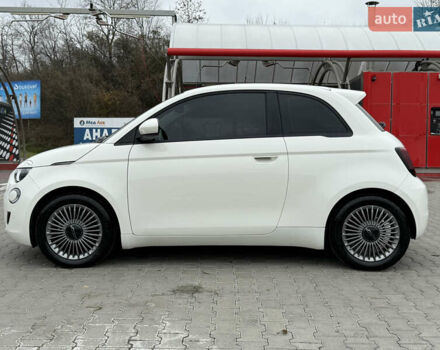 Белый Фиат 500e, объемом двигателя 0 л и пробегом 21 тыс. км за 13999 $, фото 9 на Automoto.ua