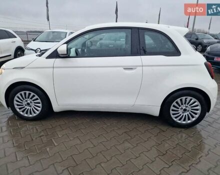 Белый Фиат 500e, объемом двигателя 0 л и пробегом 25 тыс. км за 14200 $, фото 23 на Automoto.ua