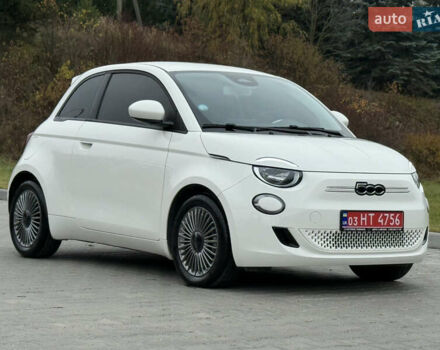 Белый Фиат 500e, объемом двигателя 0 л и пробегом 21 тыс. км за 13999 $, фото 4 на Automoto.ua