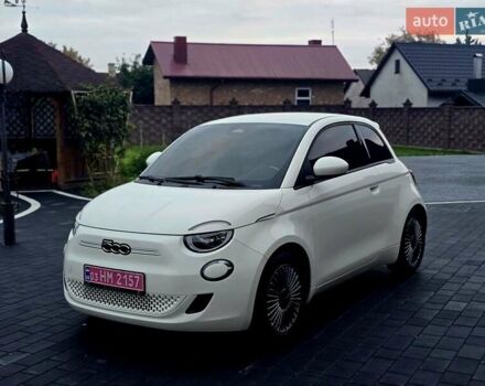 Белый Фиат 500e, объемом двигателя 0 л и пробегом 28 тыс. км за 13999 $, фото 16 на Automoto.ua