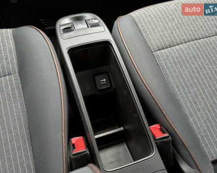 Белый Фиат 500e, объемом двигателя 0 л и пробегом 21 тыс. км за 13999 $, фото 30 на Automoto.ua