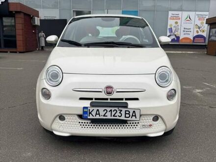 Белый Фиат 500e, объемом двигателя 0 л и пробегом 68 тыс. км за 6500 $, фото 1 на Automoto.ua