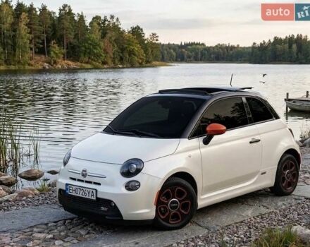 Белый Фиат 500e, объемом двигателя 0 л и пробегом 139 тыс. км за 6200 $, фото 1 на Automoto.ua