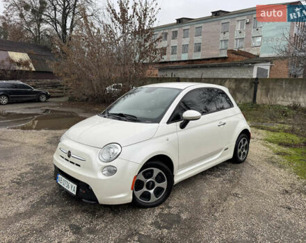 Белый Фиат 500e, объемом двигателя 0 л и пробегом 115 тыс. км за 6200 $, фото 1 на Automoto.ua