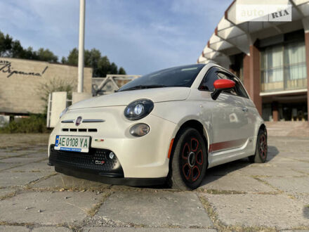 Фіат 500e 2014 у Дніпро (Дніпропетровську) на Automoto.ua Білий Фіат 500e, об'ємом двигуна 0 л та пробігом 90 тис. км за 8600 $, фото 1 на Automoto.ua