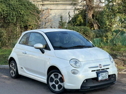 Белый Фиат 500e, объемом двигателя 0 л и пробегом 135 тыс. км за 6900 $, фото 1 на Automoto.ua