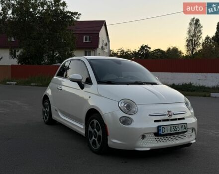 Белый Фиат 500e, объемом двигателя 0 л и пробегом 37 тыс. км за 7899 $, фото 1 на Automoto.ua