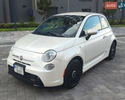 Білий Фіат 500e, об'ємом двигуна 0 л та пробігом 55 тис. км за 10500 $, фото 1 на Automoto.ua
