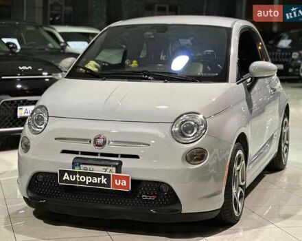 Белый Фиат 500e, объемом двигателя 0 л и пробегом 80 тыс. км за 9440 $, фото 1 на Automoto.ua