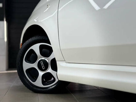 Фіат 500e 2018 у Виноградове на Automoto.ua Білий Фіат 500e, об'ємом двигуна 0 л та пробігом 55 тис. км за 8000 $, фото 1 на Automoto.ua