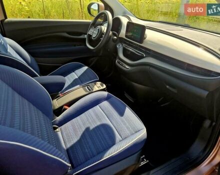 Бежевый Фиат 500e, объемом двигателя 0 л и пробегом 58 тыс. км за 13999 $, фото 2 на Automoto.ua