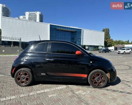 Черный Фиат 500e, объемом двигателя 0 л и пробегом 82 тыс. км за 6500 $, фото 4 на Automoto.ua