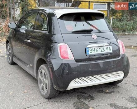 Черный Фиат 500e, объемом двигателя 0 л и пробегом 97 тыс. км за 5999 $, фото 5 на Automoto.ua
