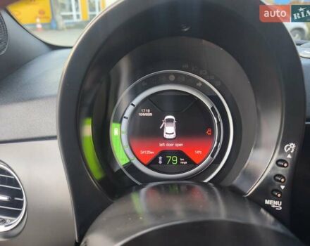 Черный Фиат 500e, объемом двигателя 0 л и пробегом 34 тыс. км за 7900 $, фото 6 на Automoto.ua