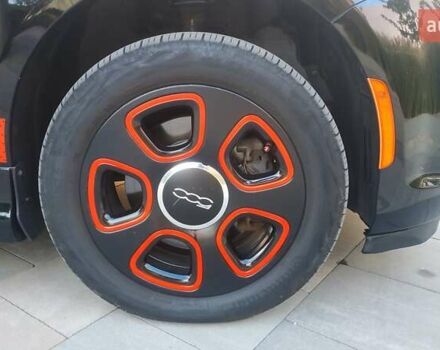 Черный Фиат 500e, объемом двигателя 0 л и пробегом 90 тыс. км за 7500 $, фото 20 на Automoto.ua