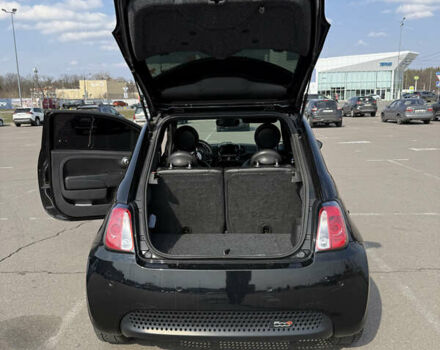 Черный Фиат 500e, объемом двигателя 0 л и пробегом 69 тыс. км за 7500 $, фото 12 на Automoto.ua