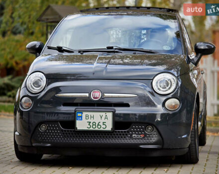 Фиат 500e 2017 в Одессе на Automoto.ua Черный Фиат 500e, объемом двигателя 0 л и пробегом 93 тыс. км за 10000 $, фото 5 на Automoto.ua