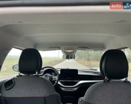 Черный Фиат 500e, объемом двигателя 0 л и пробегом 19 тыс. км за 14500 $, фото 32 на Automoto.ua