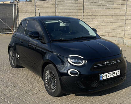 Черный Фиат 500e, объемом двигателя 0 л и пробегом 84 тыс. км за 15300 $, фото 7 на Automoto.ua
