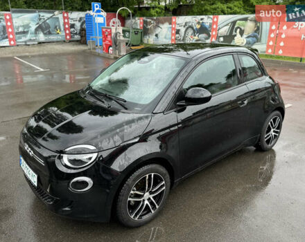 Черный Фиат 500e, объемом двигателя 0 л и пробегом 28 тыс. км за 14900 $, фото 6 на Automoto.ua