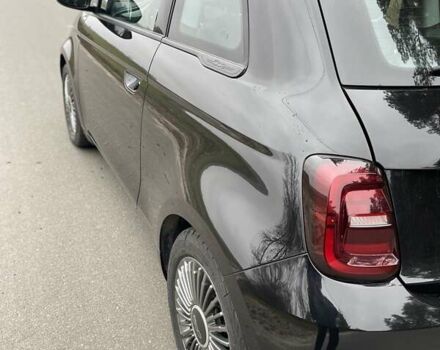 Черный Фиат 500e, объемом двигателя 0 л и пробегом 19 тыс. км за 14500 $, фото 16 на Automoto.ua