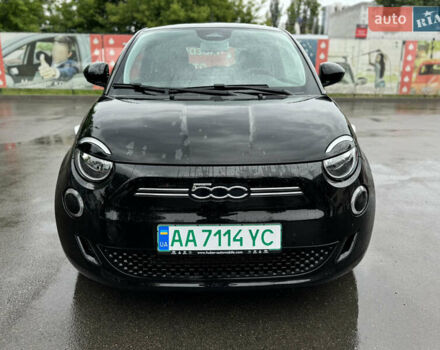 Черный Фиат 500e, объемом двигателя 0 л и пробегом 28 тыс. км за 14900 $, фото 1 на Automoto.ua