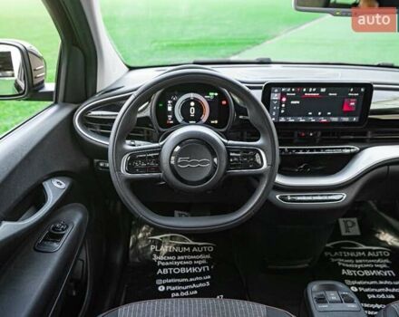 Черный Фиат 500e, объемом двигателя 0 л и пробегом 16 тыс. км за 16900 $, фото 14 на Automoto.ua