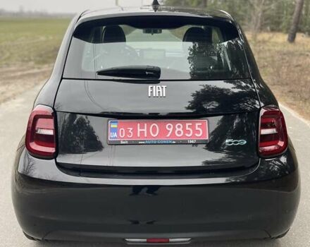 Черный Фиат 500e, объемом двигателя 0 л и пробегом 19 тыс. км за 14500 $, фото 5 на Automoto.ua