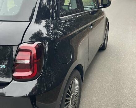 Черный Фиат 500e, объемом двигателя 0 л и пробегом 19 тыс. км за 14500 $, фото 15 на Automoto.ua