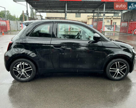 Черный Фиат 500e, объемом двигателя 0 л и пробегом 28 тыс. км за 14900 $, фото 19 на Automoto.ua